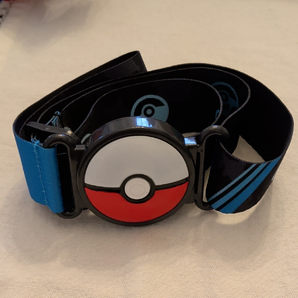 Pokemon Red and Blue Pokeball Belt